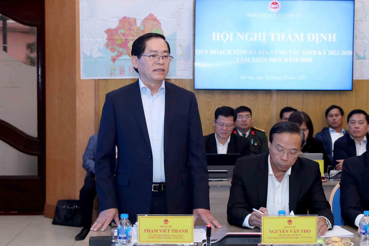 Bí thư Tỉnh ủy, Chủ tịch HĐND tỉnh Bà Rịa - Vũng Tàu Phạm Viết Thanh phát biểu tại Hội nghị. Ảnh: Đức Trung Bí thư Tỉnh ủy, Chủ tịch HĐND tỉnh Bà Rịa - Vũng Tàu Phạm Viết Thanh phát biểu tại Hội nghị. Ảnh: Đức Trung