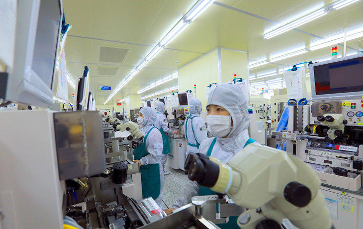 Đẩy mạnh hỗ trợ xuất khẩu và cải cách môi trường đầu tư nhằm thu hút vốn đầu tư nước ngoài mới vào Việt Nam là những giải pháp để chủ động ứng phó với biến động tỷ giá USD/VND. Ảnh: Nhã Chi Đẩy mạnh hỗ trợ xuất khẩu và cải cách môi trường đầu tư nhằm thu hút vốn đầu tư nước ngoài mới vào Việt Nam là những giải pháp để chủ động ứng phó với biến động tỷ giá USD/VND. Ảnh: Nhã Chi