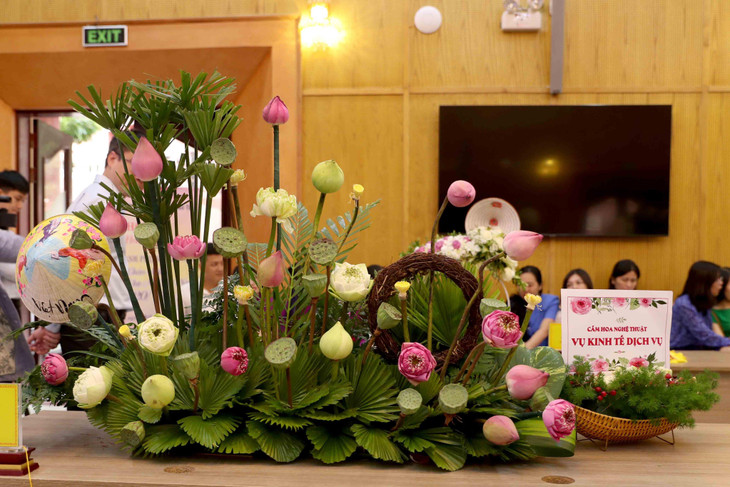 Phần thi của Vụ Kinh tế dịch vụ. Ảnh: Trương Gia