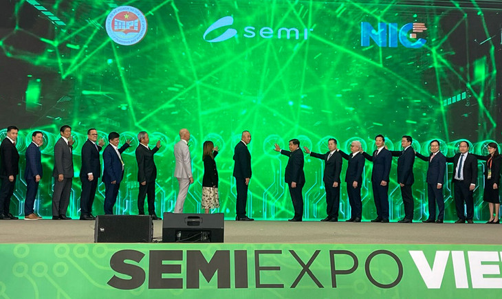 NIC, SEMI và các đối tác công bố hợp tác phát triển ngành công nghiệp bán dẫn tại Việt Nam. Ảnh: Nguyễn Thủy