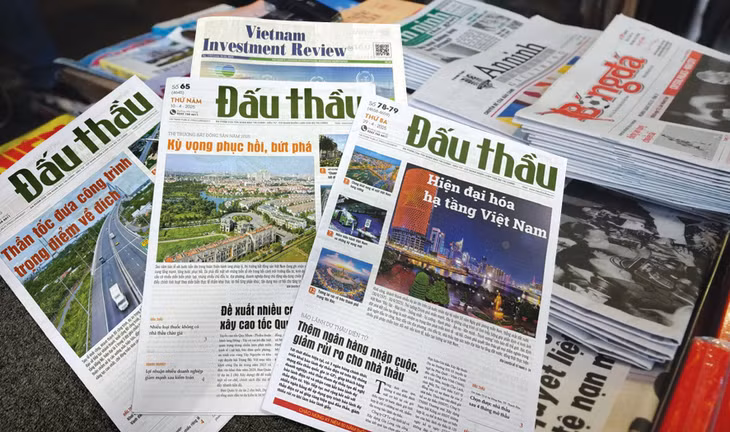 Báo chí tạo “cầu nối” giữa chính sách và cuộc sống. Ảnh: Nhã Chi