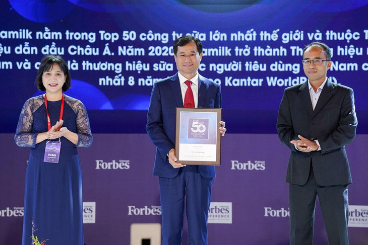 Forbes Việt Nam nhận xét Vinamilk là thương hiệu có giá trị tỷ đô ngay từ đợt bình chọn đầu tiên vào năm 2015