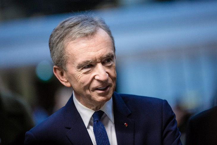 1. Bernard Arnault Tài sản: 211 tỷ USD Nguồn tài sản: LVMH Quốc tịch: Pháp