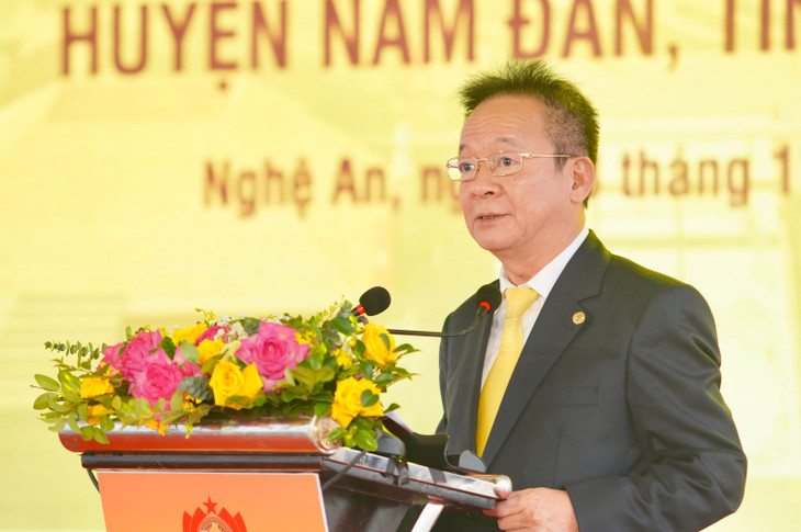 Ông Đỗ Quang Hiển, Chủ tịch Ủy ban Chiến lược Tập đoàn T&amp;T Group phát biểu tại Lễ khởi công hai dự án. Ảnh: T&amp;T Group