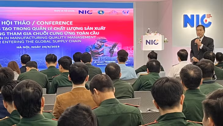 Phần thảo luận mở giữa các cơ quan quản lý nhà nước với doanh nghiệp trong và ngoài nước về "Đổi mới sáng tạo trong công tác quản lý chất lượng" đã diễn ra rất sôi nổi với nhiều nội dung mang tính thời sự trong bối cảnh nền kinh tế thế giới nhiều biến động. Ảnh: Thế Vũ