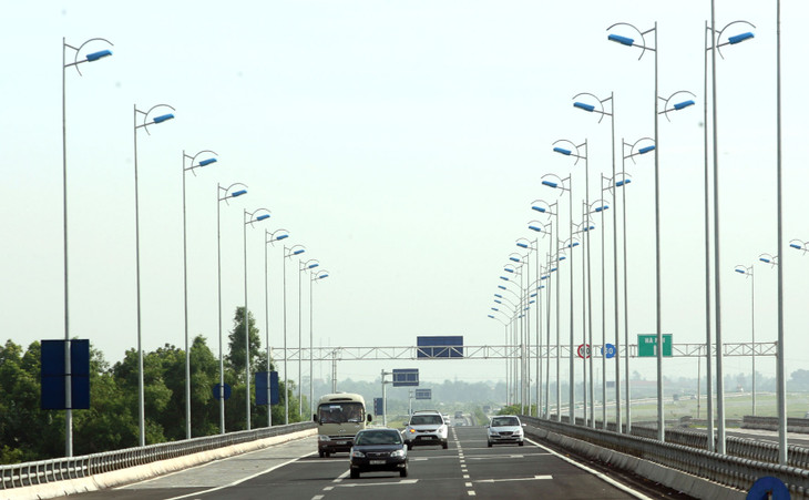 Lãi suất mà nhà đầu tư BOT thanh toán cho các ngân hàng chênh lệch từ 3% - 6% so với mức trần lãi suất vốn vay theo quy định tại Thông tư số 166/2011/TT-BTC. Ảnh: Tường Lâm