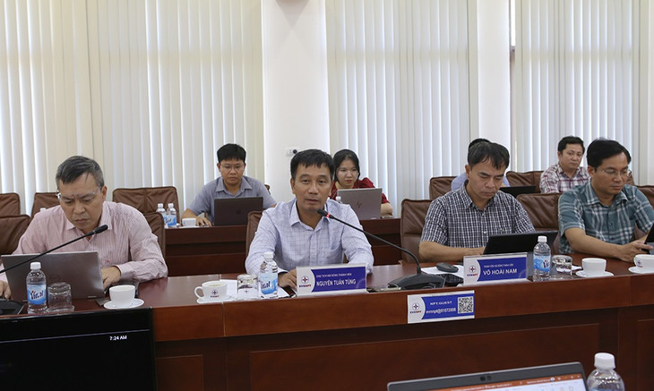Chủ tịch HĐTV EVNNPT Nguyễn Tuấn Tùng phát biểu tại buổi làm việc