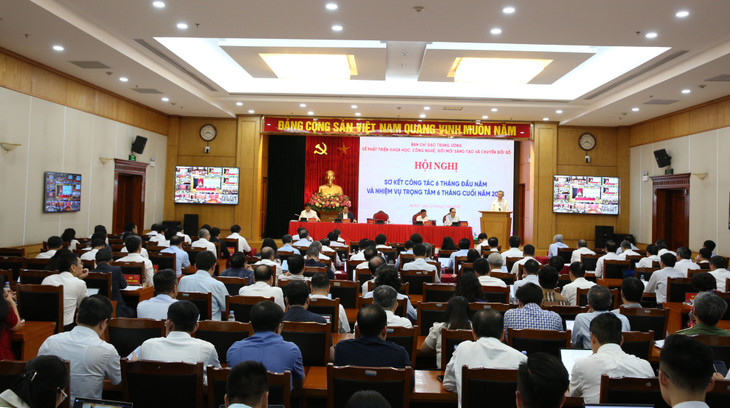 Hội nghị sơ kết công tác 6 tháng đầu năm và nhiệm vụ trọng tâm 6 tháng cuối năm 2025 của Ban Chỉ đạo Trung ương về phát triển khoa học, công nghệ, đổi mới sáng tạo và và chuyển đổi số - Ảnh: VGP/Nguyễn Hoàng