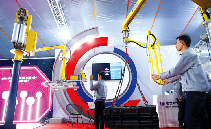 Thời đại công nghệ số, hội nhập quốc tế sâu rộng đặt lên vai tầng lớp doanh nhân non trẻ những trọng trách rất lớn. Ảnh: Lê Tiên