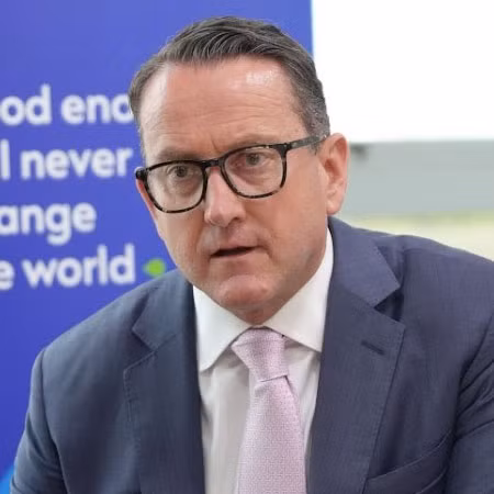 Ông Steven Cranwell