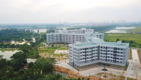 Bộ Xây dựng đề xuất nâng mức trần thu nhập với cá nhân mua nhà xã hội lên bình quân tối đa 25 triệu đồng/tháng và 50 triệu đồng/tháng đối với cặp vợ chồng. Ảnh: Lê Tiên