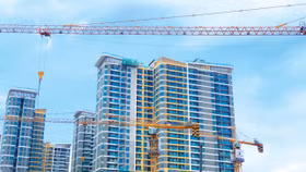 Lãi suất vay ngân hàng từ mức 9 - 10%/năm giai đoạn trước nay đã vọt lên 12 - 14%/năm. Ảnh: Song Lê