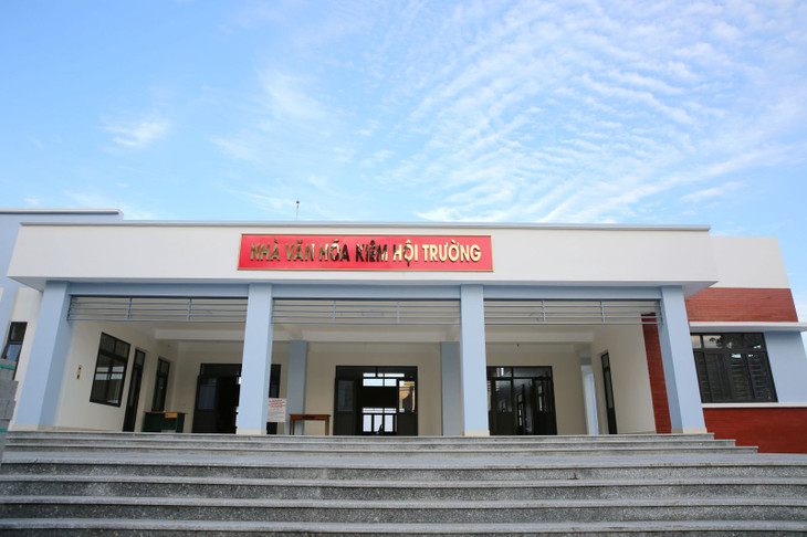 Ông Trịnh Văn Quyết tài trợ xây hội trường – nhà văn hóa xã và đường giao thông tại vùng đất quê hương ảnh 2