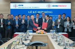 Đại diện Chủ đầu tư và PECC3 ký kết Hợp đồng Gói thầu TV02-BCMR thuộc Dự án Nhà máy thủy điện Bản Chát mở rộng (ảnh: PECC3)