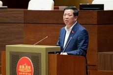 Bộ trưởng Bộ Xây dựng Trần Hồng Minh phát biểu tại phiên họp