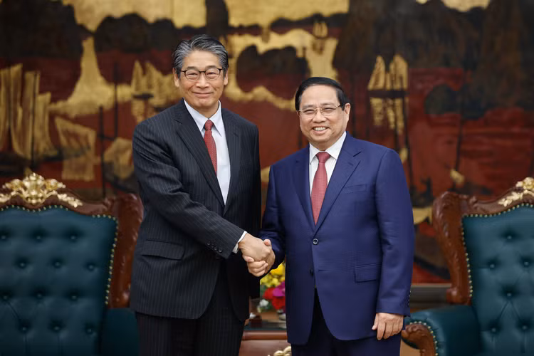 Thủ tướng Chính phủ Phạm Minh Chính tiếp Đại sứ Nhật Bản tại Việt Nam Ito Naoki - Ảnh: VGP/Nhật Bắc
