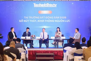 Tín dụng, pháp lý và lệch pha cung – cầu tiếp tục là những vấn đề trung tâm của thị trường bất động sản được đặt ra tại phiên thảo luận “Gỡ nút thắt, khơi thông nguồn lực”. Ảnh: Lê Toàn
