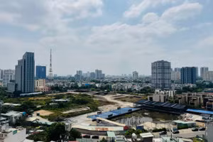 Sự lệch pha không chỉ diễn ra giữa cung và cầu, mà còn giữa chính sách bất động sản và chính sách tiền tệ. Ảnh: An Nhiên