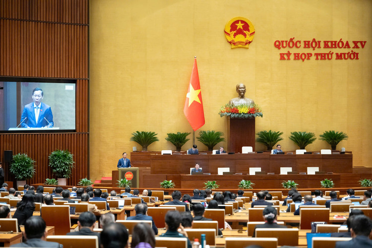 Sáng ngày 3/11, Quốc hội nghe Tờ trình và Báo cáo thẩm tra dự thảo Luật sửa đổi, bổ sung một số điều của Luật Thống kê