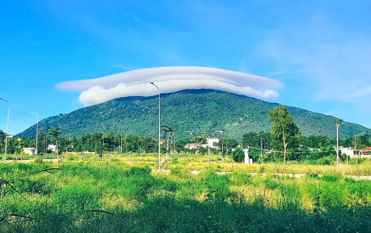 Khu đất thực hiện Dự án du lịch sinh thái, nghỉ dưỡng, giải trí núi Chứa Chan, xã Xuân Lộc, tỉnh Đồng Nai (thuộc thị trấn Gia Ray, xã Xuân Hiệp, xã Suối Cát, xã Xuân Thọ và xã Xuân Trường, huyện Xuân Lộc trước đây). Ảnh sưu tầm internet
