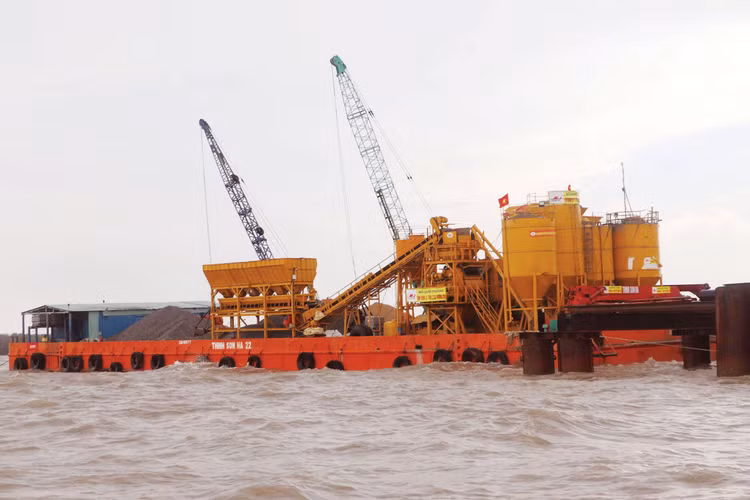 Tính đến ngày 31/5/2026, cả nước giải ngân khoảng 99.885,8 tỷ đồng, đạt 21,65% kế hoạch Thủ tướng Chính phủ giao. Ảnh: Ngọc Tuấn