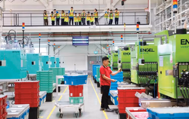 Liên minh châu Âu đã có dự án đầu tư tại 30/34 tỉnh, thành phố của Việt Nam, với 2.836 dự án còn hiệu lực, tổng vốn đăng ký đạt trên 33,3 tỷ USD. Ảnh: Lego BD