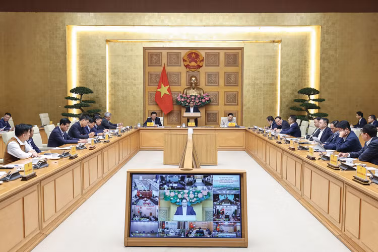 Thủ tướng Phạm Minh Chính chủ trì phiên họp thứ 22 của Ban Chỉ đạo Nhà nước các công trình, dự án quan trọng quốc gia, trọng điểm ngành giao thông vận tải. Ảnh: Quý Bắc