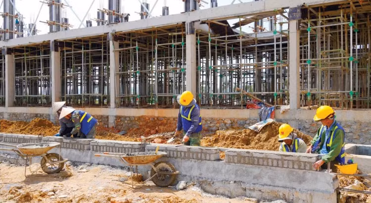 Hơn 100 trường phổ thông nội trú liên cấp tại các xã biên giới trên đất liền đang được triển khai xây dựng. Ảnh: Hữu Quyết