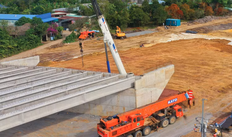 Từ đầu năm 2026 đến nay, Hệ thống mạng đấu thầu quốc gia ghi nhận 227 lượt nhà thầu bị các chủ đầu tư công khai việc chấm dứt hợp đồng do lỗi của nhà thầu. Ảnh minh họa: Hoàng Thắng