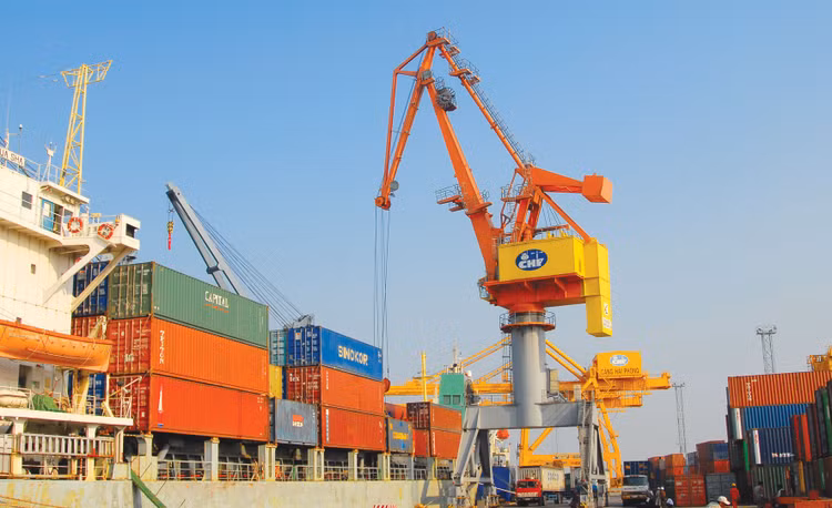 Tổng kim ngạch xuất nhập khẩu hàng hóa quý I/2026 đạt 249,50 tỷ USD, tăng 23% so với cùng kỳ năm trước. Ảnh: Nhã Chi
