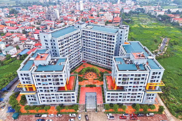 25 ngân hàng thương mại không phải tính phần dư nợ tín dụng tăng thêm so với cuối năm 2025 của các dự án nhà ở xã hội, khu công nghiệp và khu chế xuất vào tổng dư nợ tín dụng bất động sản giai đoạn từ ngày 1/1 đến hết 31/12/2026. Ảnh: Tuấn Anh