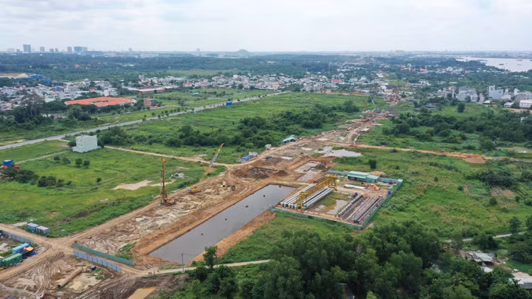 Dự án Vành đai 4 TP.HCM có 10 dự án thành phần, trong đó 5 dự án thành phần xây dựng đường cao tốc được thực hiện theo phương thức đối tác công tư. Ảnh: Song Lê 