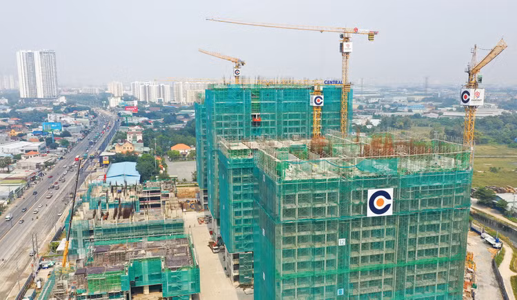 Bất động sản nhà ở tiếp tục chiếm tỷ trọng lớn trong tổng giá trị mua bán, chuyển nhượng dự án. Ảnh: Tiên Giang