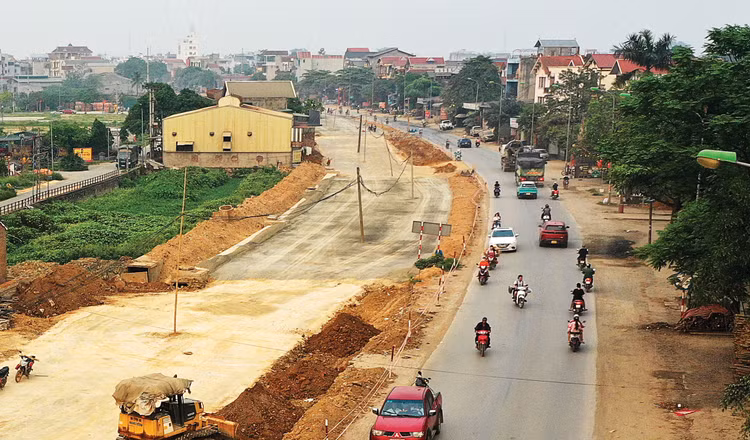 Gói thầu Xây dựng thuộc Dự án Nâng cấp các tuyến hẻm trên địa bàn các ấp (thuộc xã Long Thới cũ) yêu cầu nhà thầu có biện pháp thi công tất cả các công tác của tất cả các hạng mục. Ảnh minh họa: Hương Bình