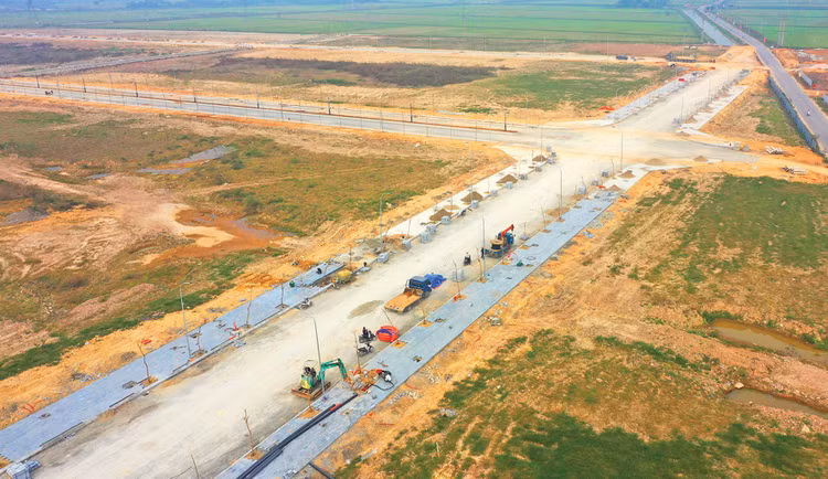 Hai gói thầu xây lắp thuộc các dự án Khu tái định cư Tân Hòa 2 và Khu tái định cư số 2 Cao Ngạn (tỉnh Thái Nguyên) có tổng giá trị hơn 196 tỷ đồng. Ảnh minh họa: Chiến Thắng