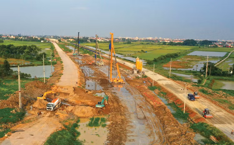 Pháp luật về xây dựng đã bãi bỏ hoàn toàn thủ tục cấp chứng chỉ năng lực hoạt động xây dựng đối với tổ chức. Ảnh: Lê Tiên
