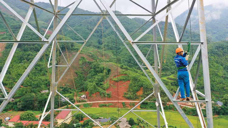 Dự án Trạm cắt 500 kV Hòa Bình 2 và đường dây 500 kV đấu nối dự kiến được xây dựng tại địa phận xã Lạc Lương, xã Yên Thủy và xã Đại Đồng, tỉnh Phú Thọ. Ảnh minh họa: Nhã Chi