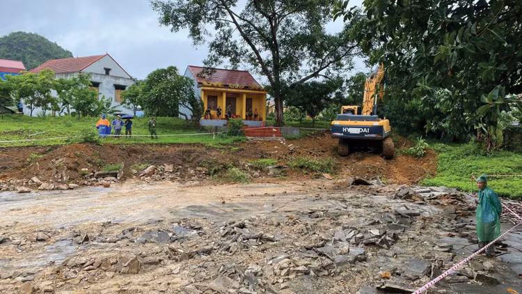 Dự án Đầu tư xây dựng tuyến đường tránh ĐT.226 (đoạn qua thị trấn Bình Gia, Văn Mịch) và Khu tái định cư, dân cư thị trấn Bình Gia tại tỉnh Lạng Sơn có tổng mức đầu tư 249,677 tỷ đồng. Ảnh: Trần Quý