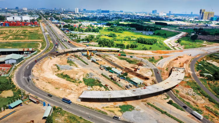 Nhiều dự án PPP hạ tầng thu hút sự quan tâm của nhà đầu tư ngay từ bước đề xuất dự án. Ảnh: Lê Gia Khoa