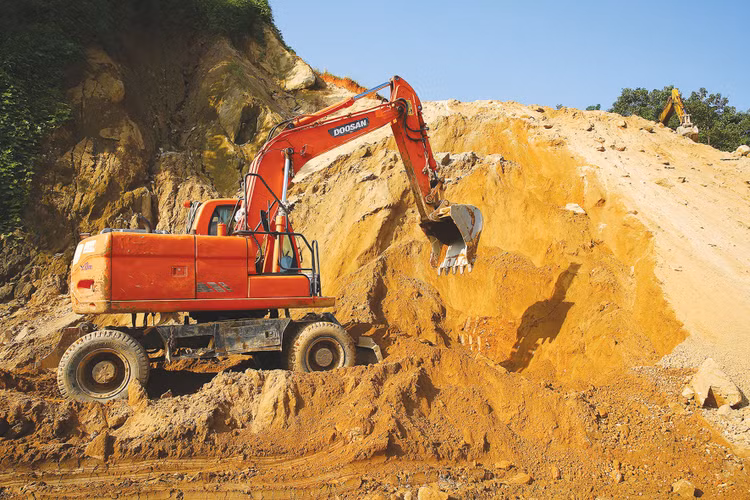 Việc quyết toán tiền cấp quyền khai thác khoáng sản trùng với cách thức quyết toán thuế tài nguyên khoáng sản, nhưng lại do 2 cơ quan khác nhau thực hiện. Ảnh: Nhã Chi
