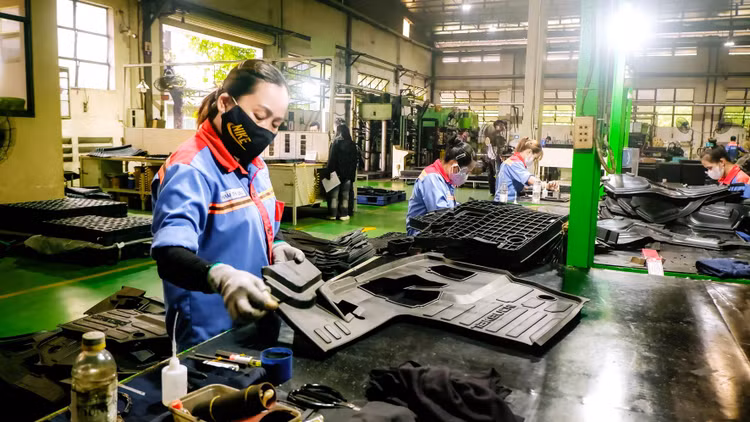 Tập đoàn Công nghiệp Cao su Việt Nam đang từng bước chuyển hóa lợi thế về đất đai, tài nguyên và hệ sinh thái sản xuất thành các động lực tăng trưởng mới