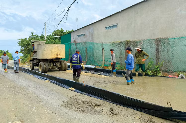 Hàng trăm gói thầu xây lắp trên cả nước mời thầu trong tháng 1/2026 yêu cầu vị trí nhân sự phụ trách thanh toán, quyết toán. Ảnh: Tiên Giang