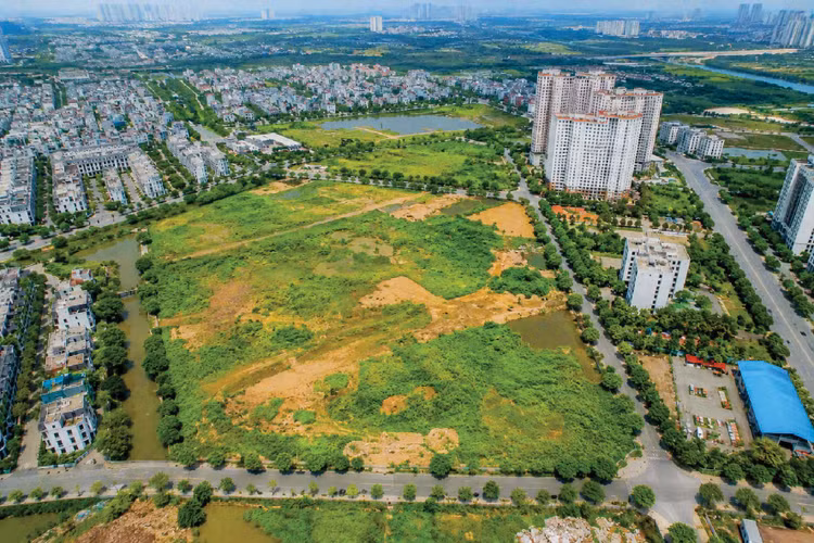 Việc tháo gỡ toàn diện cho các dự án tồn đọng, khó khăn dự kiến sẽ huy động được nguồn lực khoảng 3,3 triệu tỷ đồng phục vụ tăng trưởng kinh tế. Ảnh: Nhã Chi