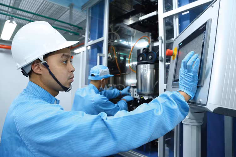 Việc giao chỉ tiêu tăng trưởng cho các địa phương, doanh nghiệp nhà nước được thực hiện theo tinh thần "giao một lần, giao sớm nhất có thể". Ảnh: Lê Tiên
