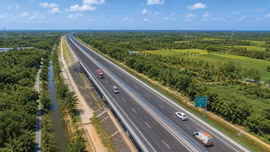 Hai dự án thành phần đoạn Cần Thơ - Hậu Giang và Hậu Giang - Cà Mau đã hoàn thành tuyến chính. Ảnh: Phúc An