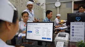 Ngành y tế đẩy mạnh chuyển đổi số nhằm chuẩn hóa thông tin, dữ liệu và hình thành kho dữ liệu phục vụ công tác khám, chữa bệnh cũng như quản lý, mua sắm. Ảnh: Nhã Chi