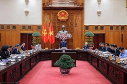 Thủ tướng Chính phủ Phạm Minh Chính chủ trì cuộc làm việc của Thường trực Chính phủ với lãnh đạo các bộ ngành và thành phố Hà Nội để cho ý kiến, góp ý về các định hướng lớn quy hoạch Hà Nội - Ảnh: VGP/Nhật Bắc