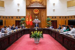 Thủ tướng: Mở rộng chính sách, khuyến khích các địa phương, tổng công ty, tập đoàn, doanh nghiệp xây dựng nhà ở cho thuê theo quy hoạch, đối tượng thuê là công nhân, người lao động - Ảnh: VGP/Nhật Bắc