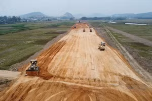 Kiến nghị tăng cường nhân lực, thiết bị, rút ngắn thời gian xử lý hồ sơ giải phóng mặt bằng