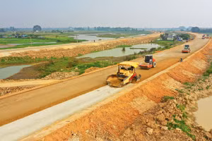 Lựa chọn đúng nhà thầu, nhà đầu tư là tìm ra chìa khóa để xây dựng các công trình đảm bảo chất lượng, hiệu quả. Ảnh: Phúc An